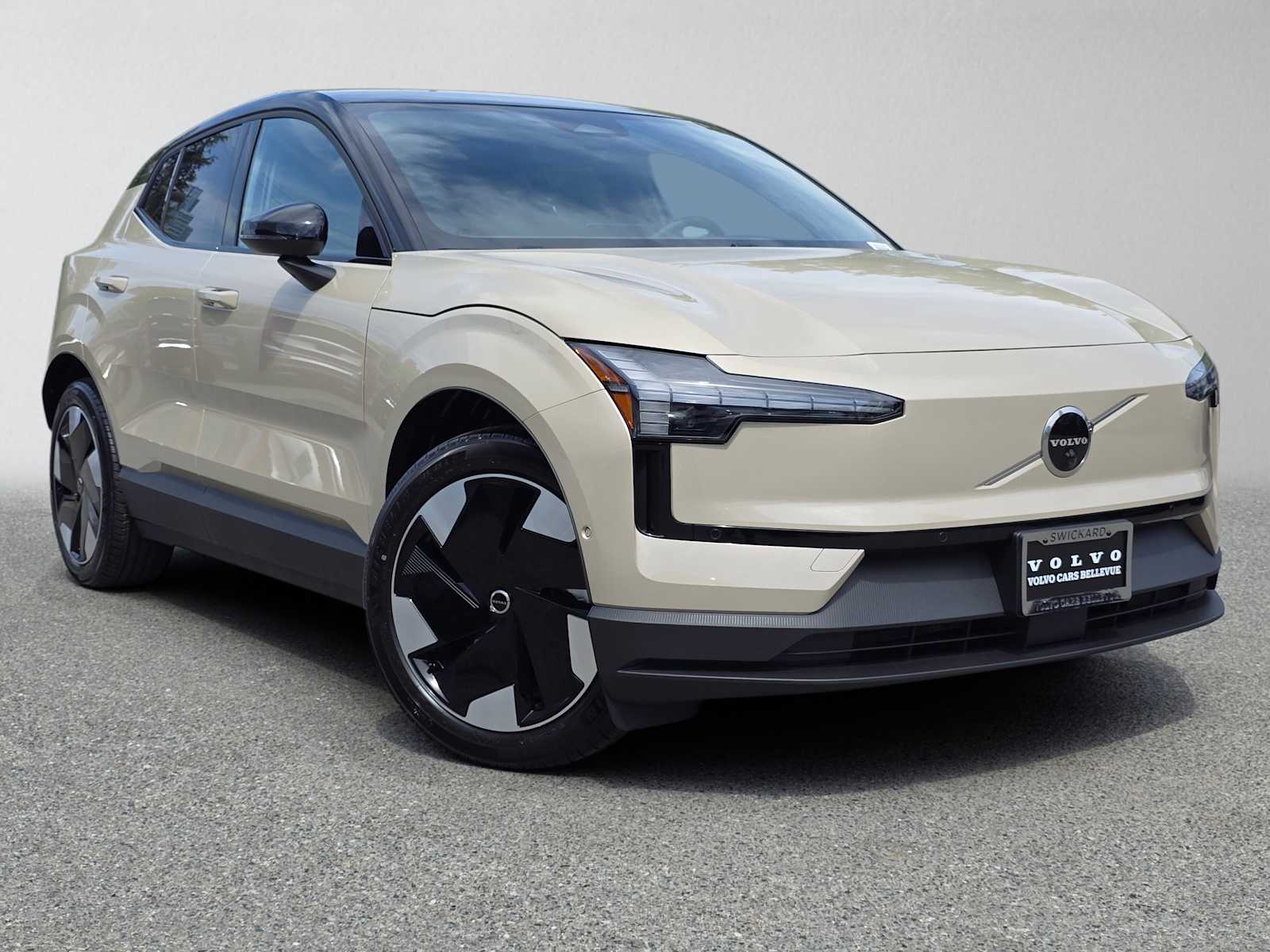 2026 Volvo EX30 Twin Motor Performance Ultra's photo