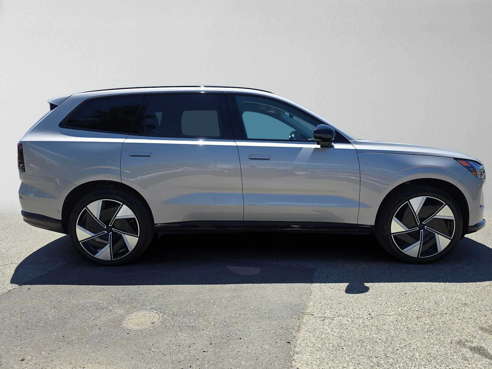 New 2025 Volvo EX90 For Sale at Volvo Cars Bellevue | VIN