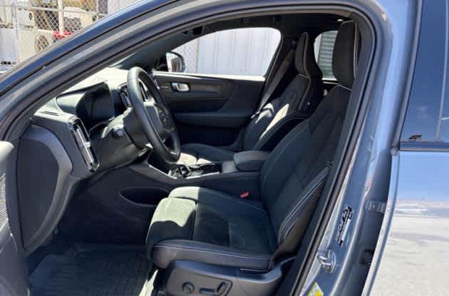 Used 2023 Volvo XC40 Ultimate with VIN YV4ED3UM0P2081912 for sale in Bellevue, WA