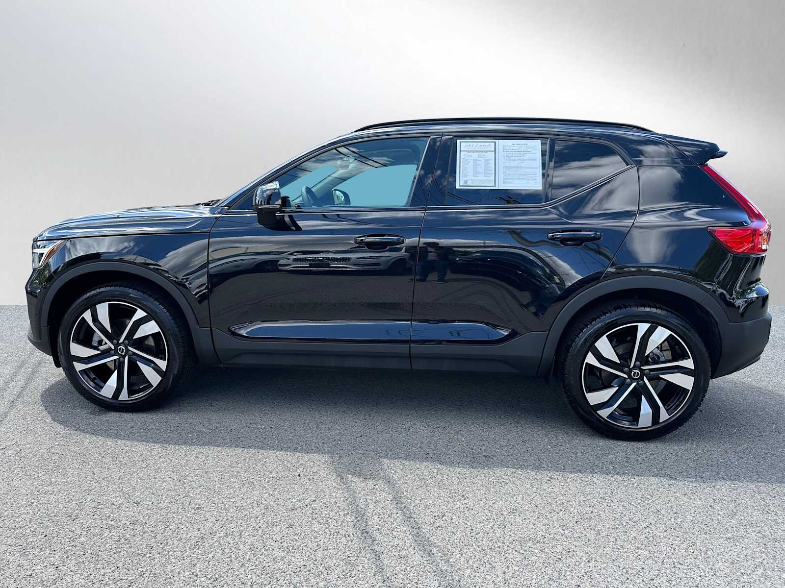 Certified 2024 Volvo XC40 Plus with VIN YV4L12UL6R2227637 for sale in Bellevue, WA