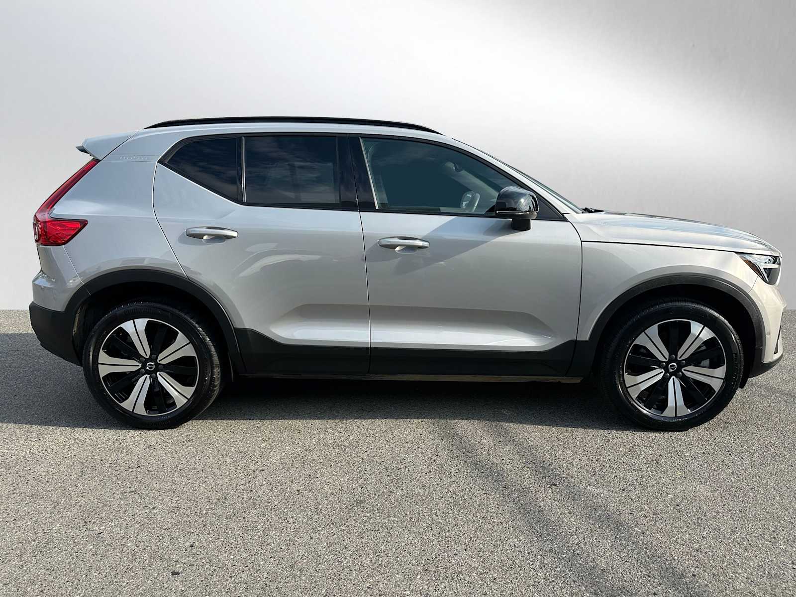 Certified 2023 Volvo XC40 Plus with VIN YV4ED3UL5P2097305 for sale in Bellevue, WA