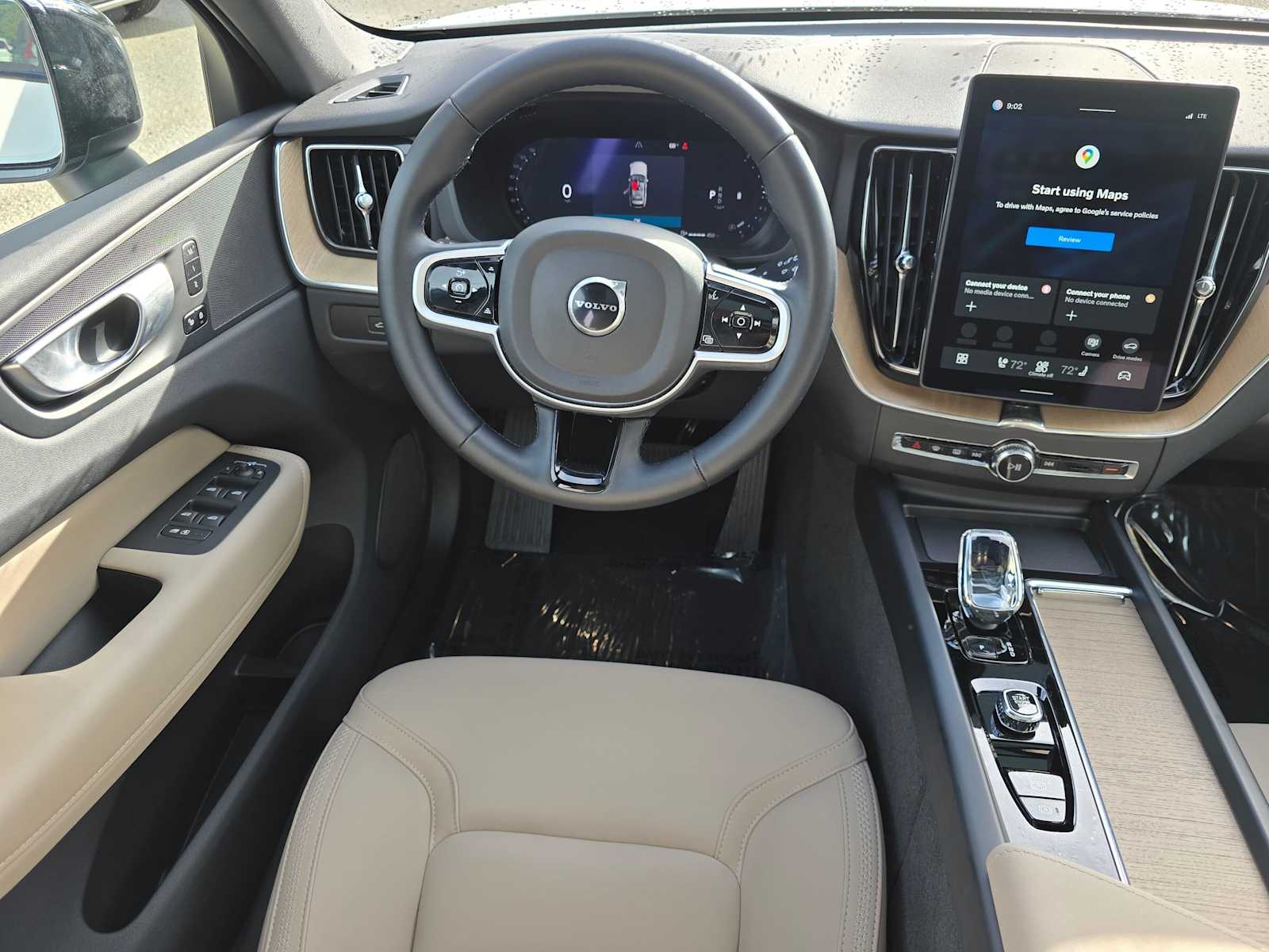 2026 Volvo XC60 Plus - Photo 17