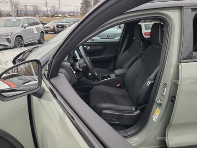 Used 2023 Volvo XC40 Plus with VIN YV4ED3UW4P2013369 for sale in Bellevue, WA