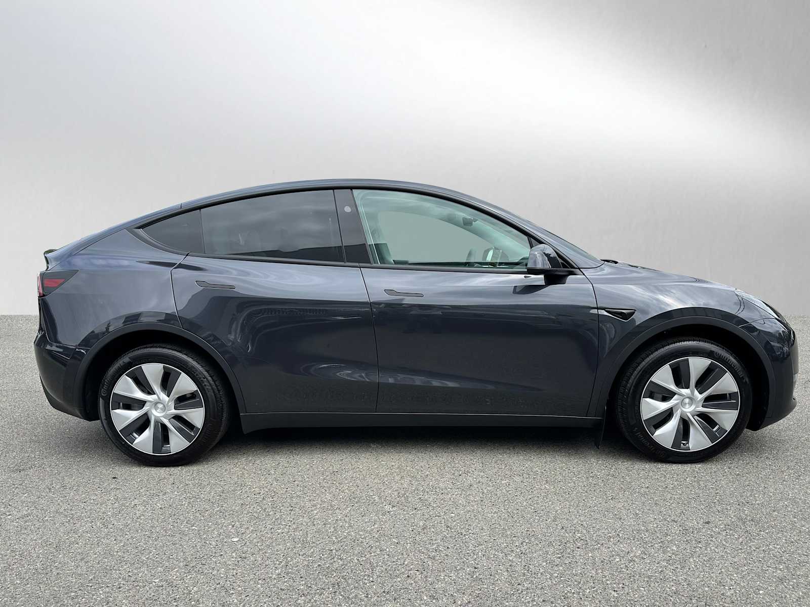 Used 2024 Tesla Model Y Long Range with VIN 7SAYGDEE6RF015047 for sale in Northfield, Minnesota