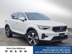 2025 Volvo XC40 B5 Core Bright Theme All-Wheel Drive SUV