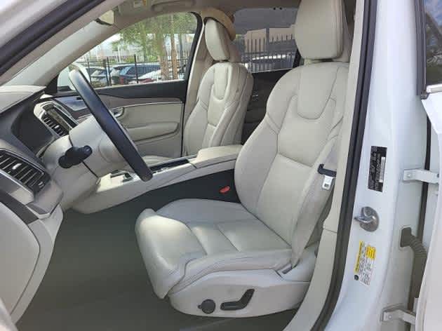 2024 Volvo XC90 T8 Ultimate photo 2