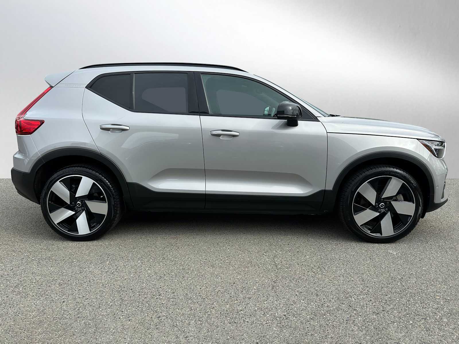 Certified 2023 Volvo XC40 Ultimate with VIN YV4ED3UM5P2941609 for sale in Bellevue, WA