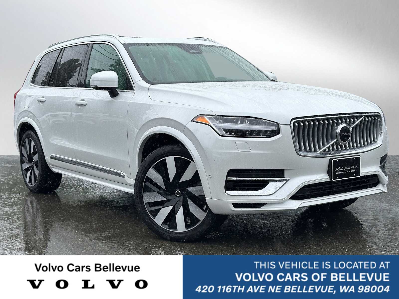 2023 Volvo XC90 Recharge Plug-In Hybrid Ultimate 6-Seater
