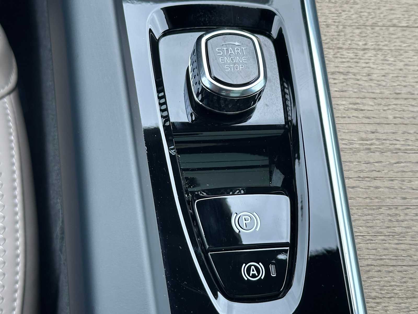 2026 Volvo XC60 Core - Photo 32