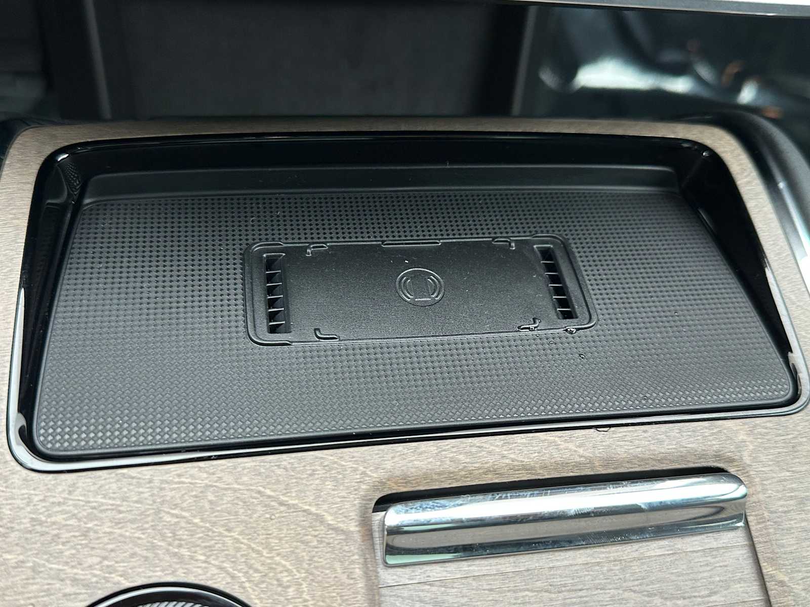 2025 Volvo EX90 Plus - Photo 32