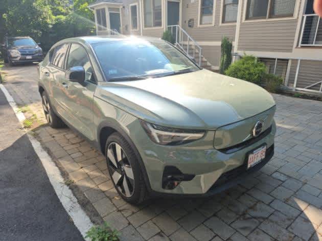 2023 Volvo C40 Recharge Ultimate photo 2