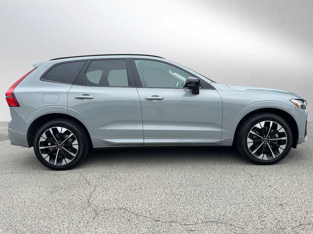 Used 2026 Volvo XC60 B5 Plus SUV