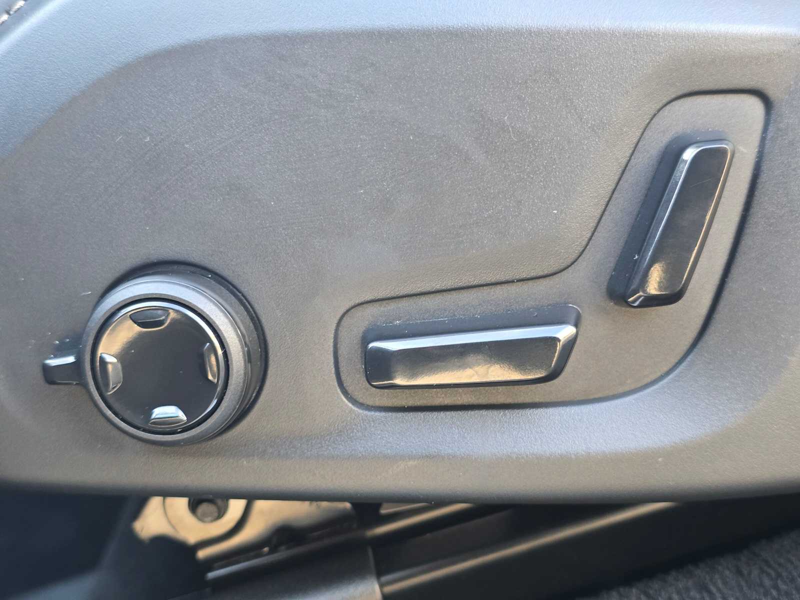 2026 Volvo XC90 Ultra - Photo 23