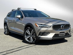 2026 Volvo V60 Cross Country B5 Plus AWD Wagon