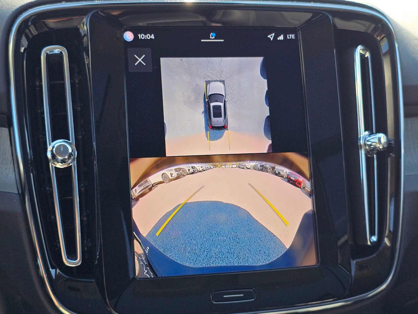 2026 Volvo XC40 Plus - Photo 26