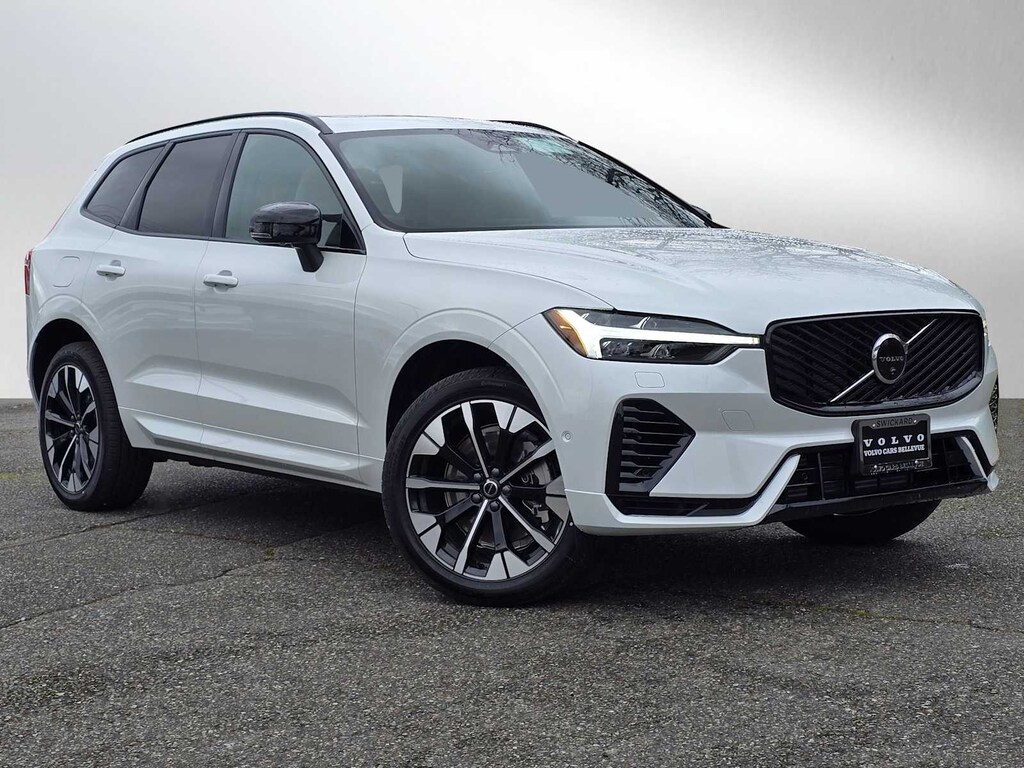 New 2026 Volvo XC60 plug-in hybrid T8 Plus SUV