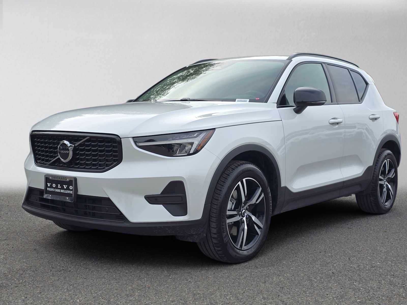 2026 Volvo XC40 Core - Photo 7