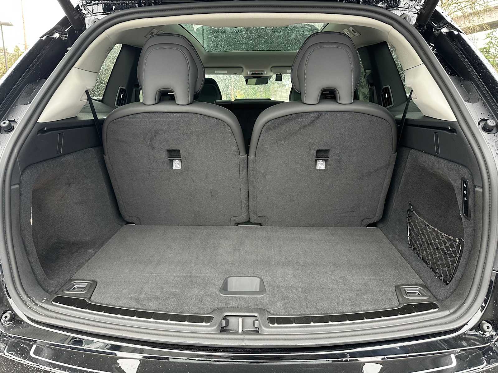 2025 Volvo EX90 Plus - Photo 14
