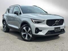 2026 Volvo XC40 B5 Plus AWD SUV