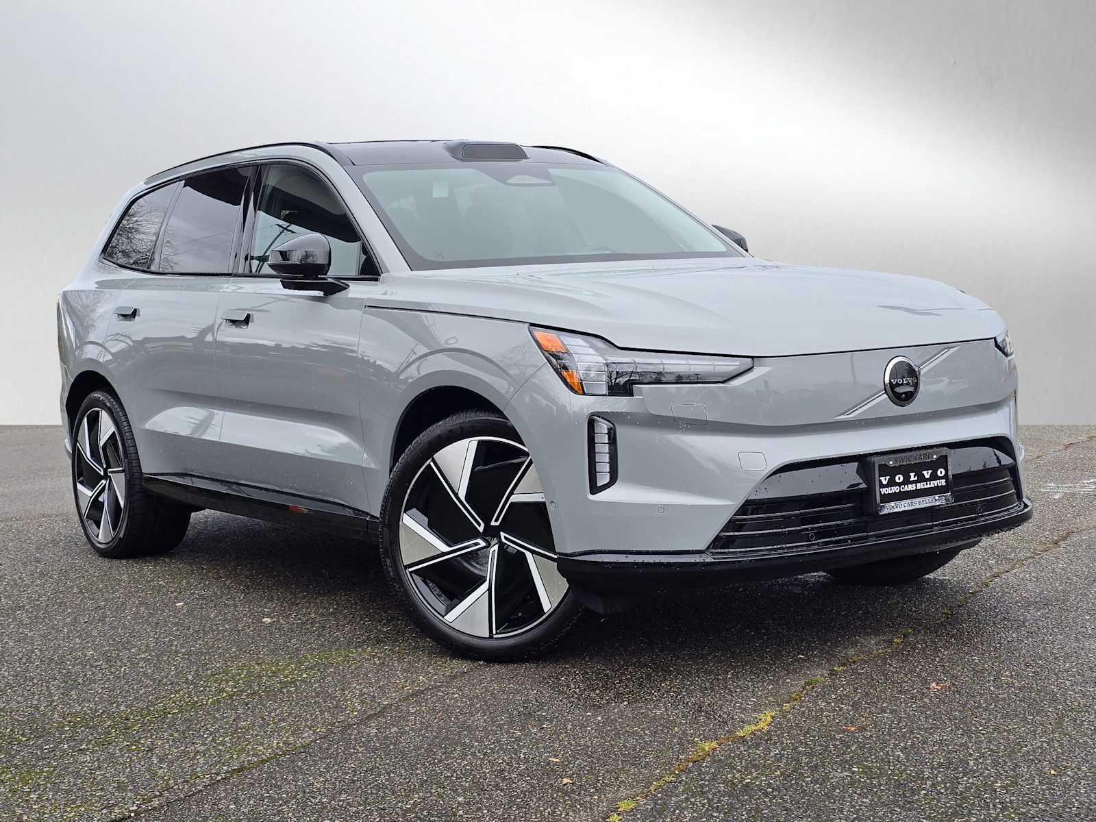 2025 Volvo EX90 Twin Motor Ultra 7-Seater's photo