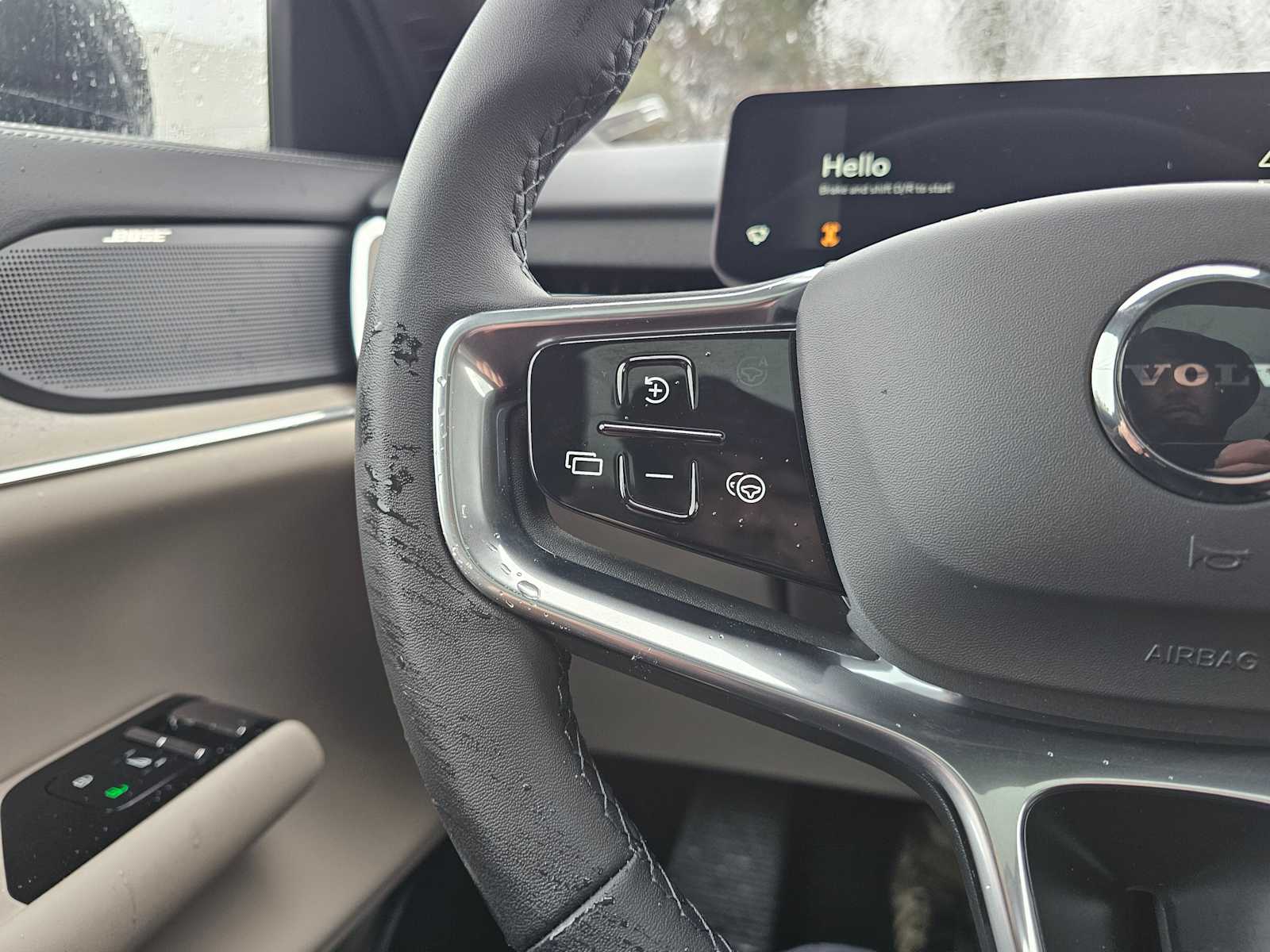 2025 Volvo EX90 Ultra - Photo 32