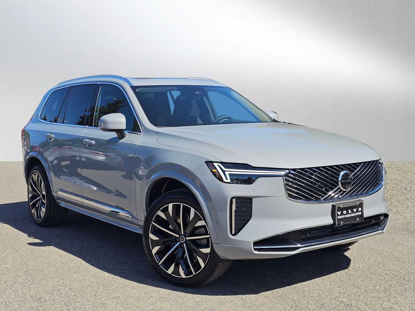 2026 Volvo XC90 T8 Recharge Plus Bright 7-Seat 4WD's photo