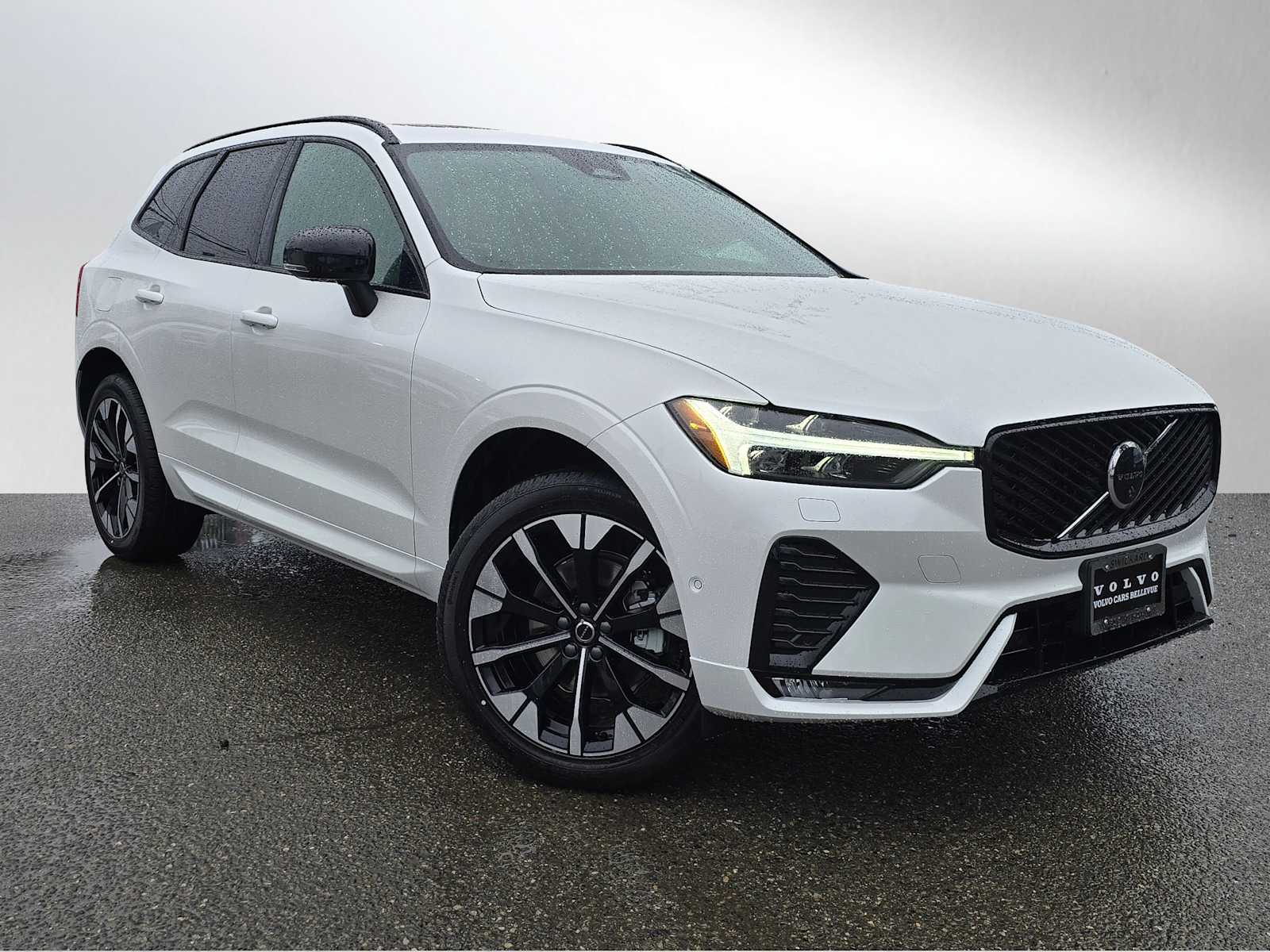 2026 Volvo XC60 B5 Plus Dark AWD's photo