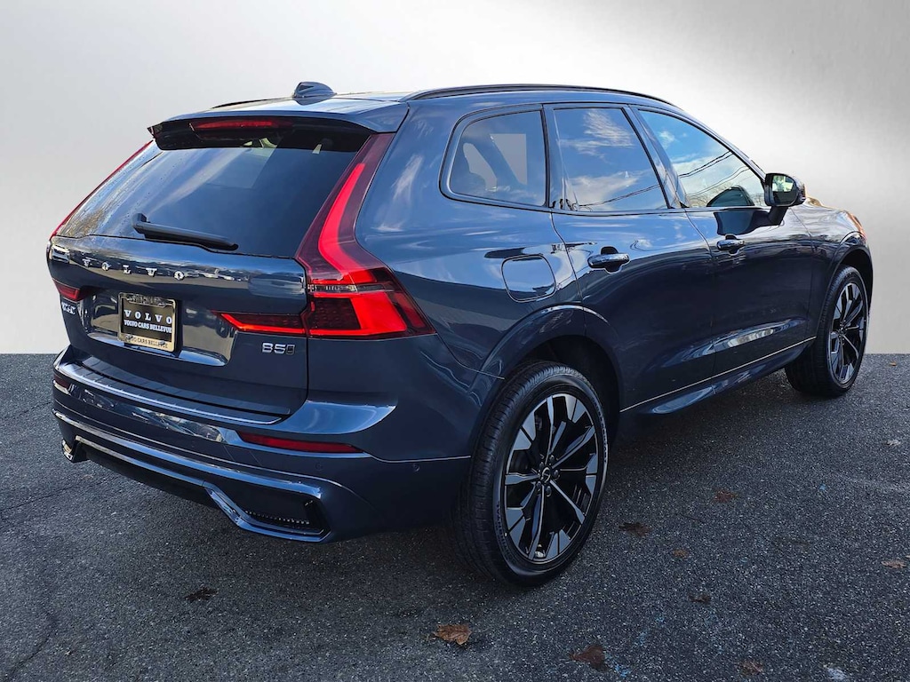 New 2026 Volvo XC60 B5 Plus SUV