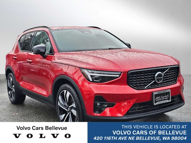 2024 Volvo XC40 B5 A Plus B5 Plus Dark SUV