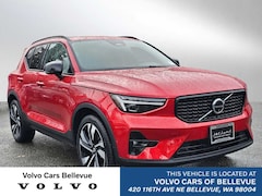 2024 Volvo XC40 B5 Plus Dark SUV