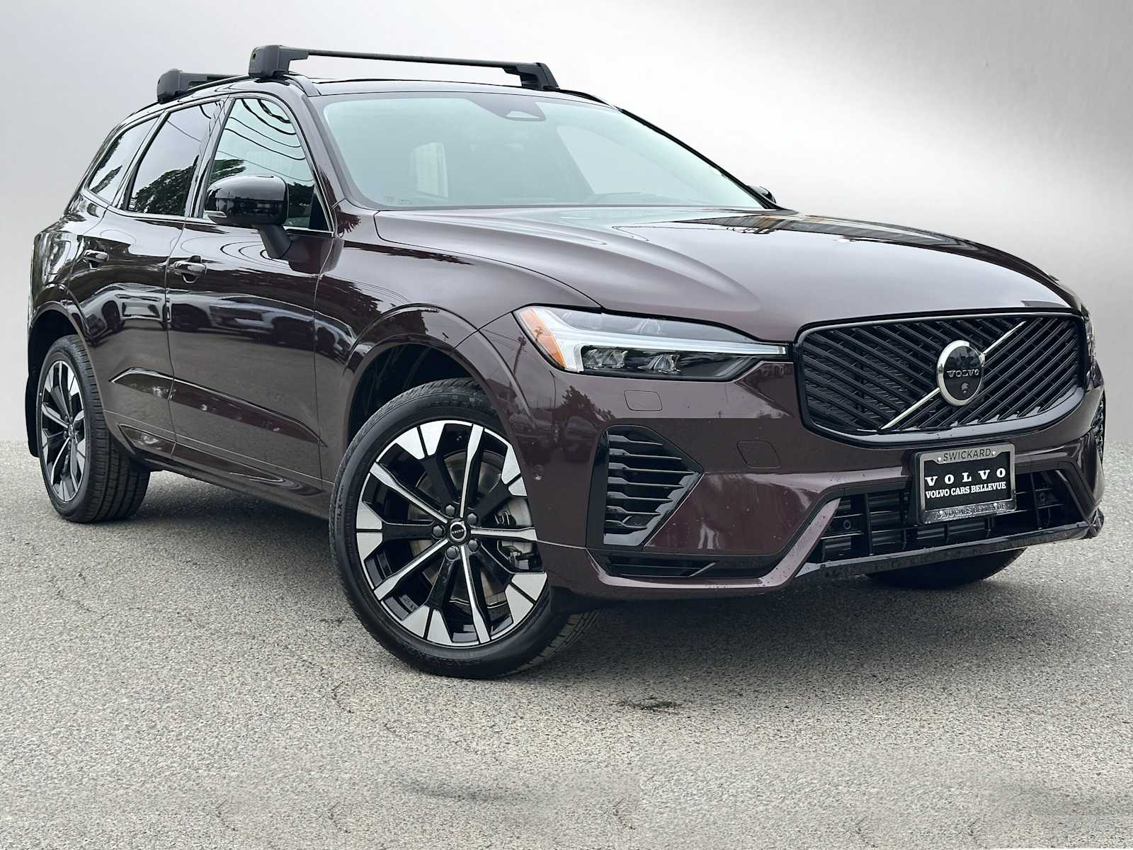 2026 Volvo XC60 T8 Plus Dark AWD's photo