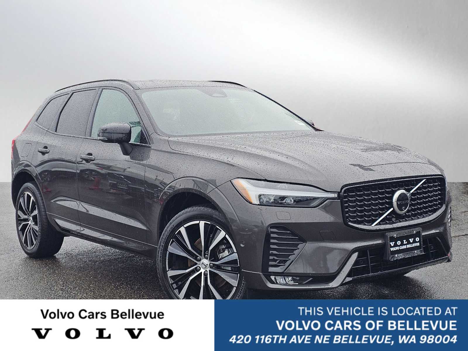 2025 Volvo XC60 B5 Plus Dark AWD's photo