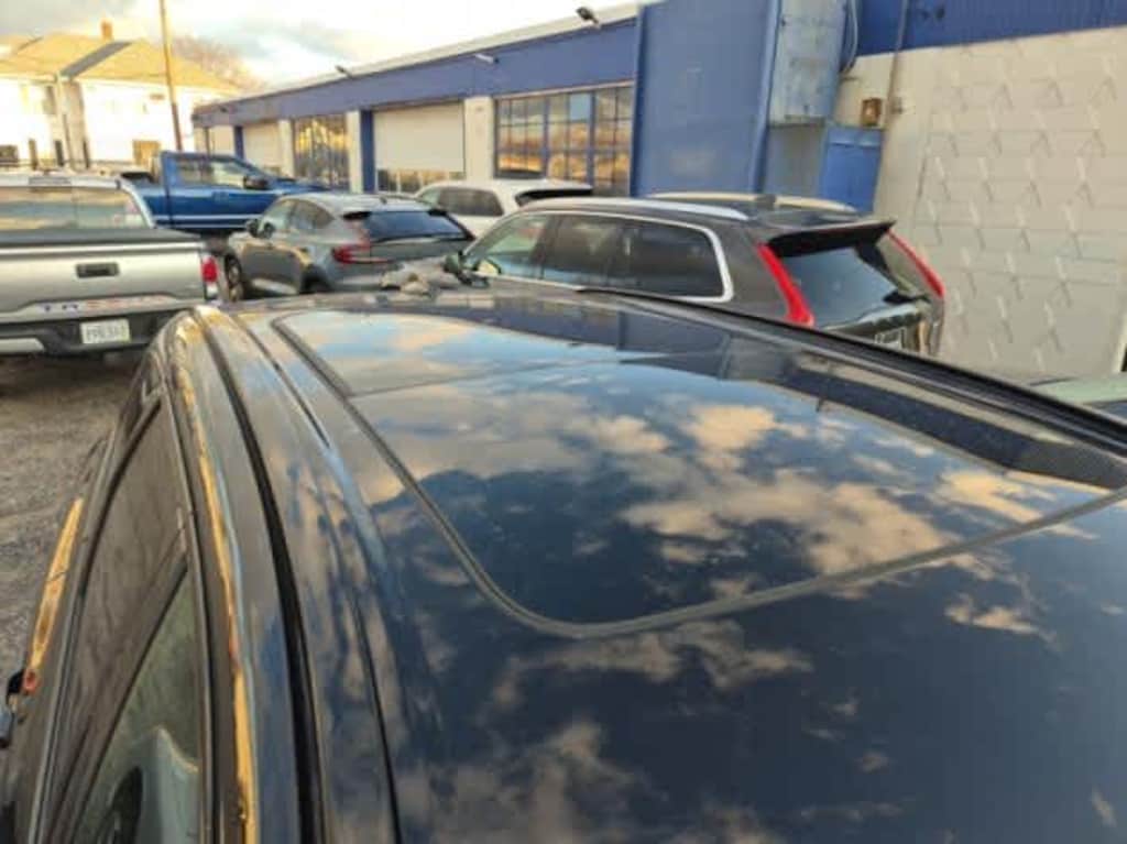 Used 2024 Volvo XC60 plug-in hybrid T8 Ultimate Black Edition SUV