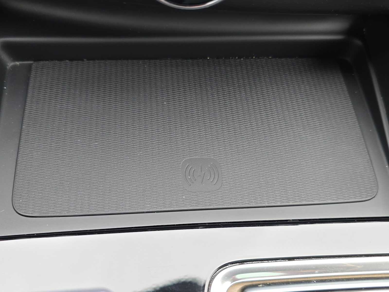 2026 Volvo XC60 Plus - Photo 29
