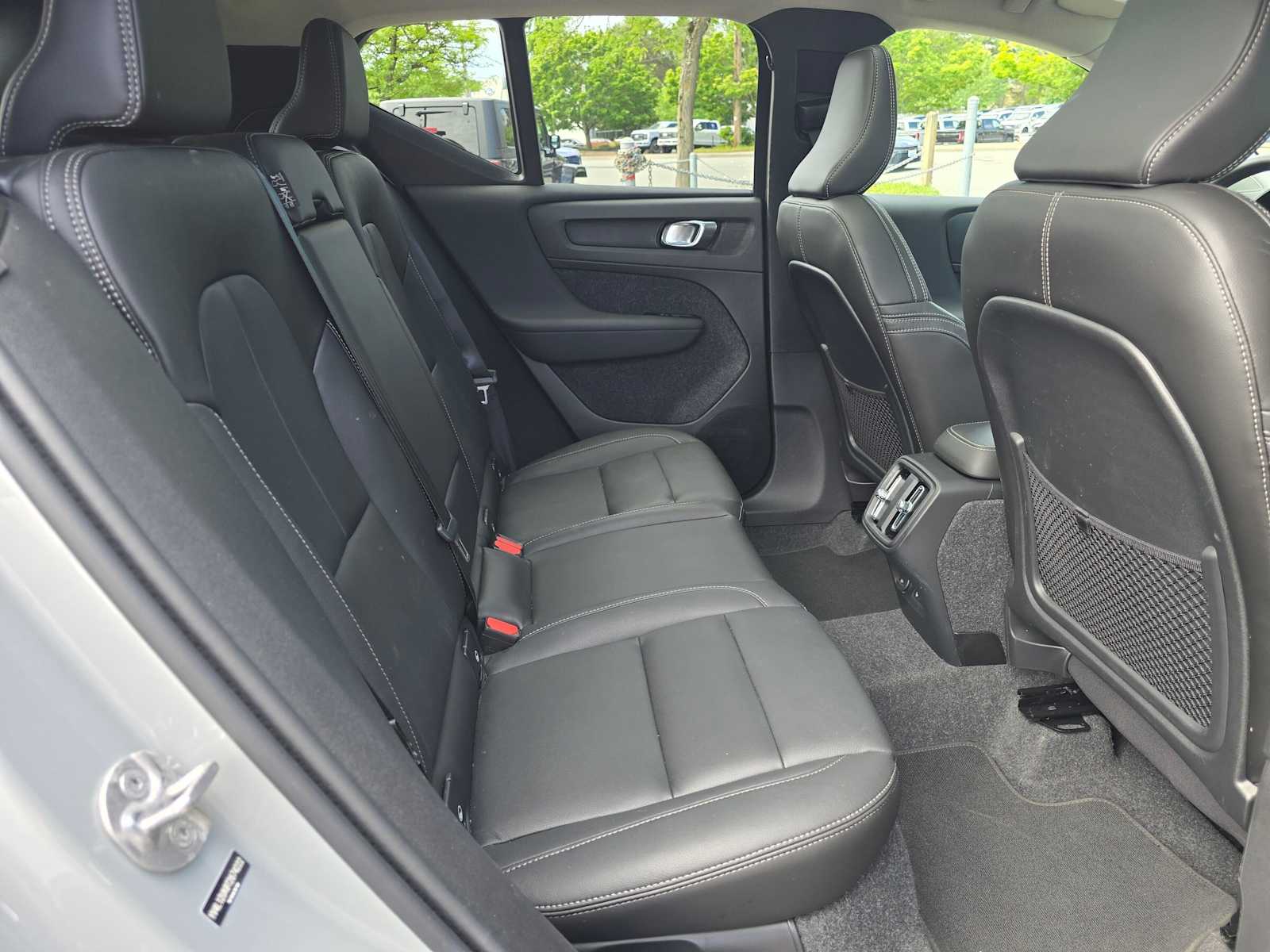 2026 Volvo XC40 Core - Photo 12