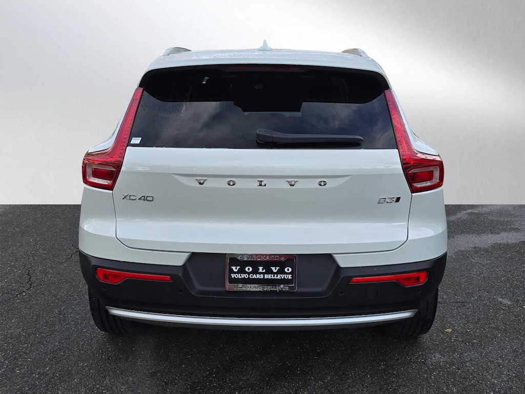 Certified 2025 Volvo XC40 B5 Plus Bright Theme SUV