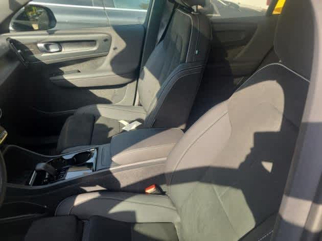 Used 2023 Volvo C40 Ultimate with VIN YV4ED3GM6P2040292 for sale in Bellevue, WA