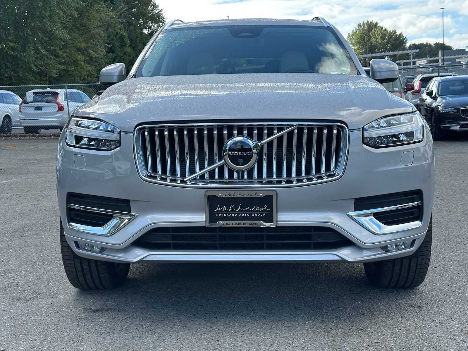 2025 Volvo XC90 AWD photo 2