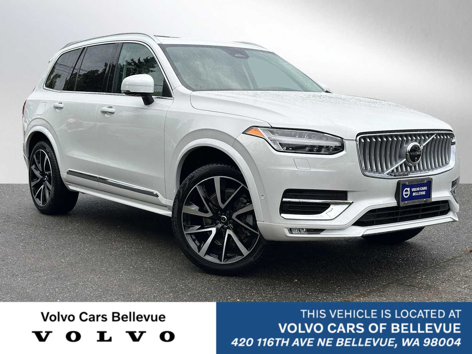 2025 Volvo XC90 Plus's photo