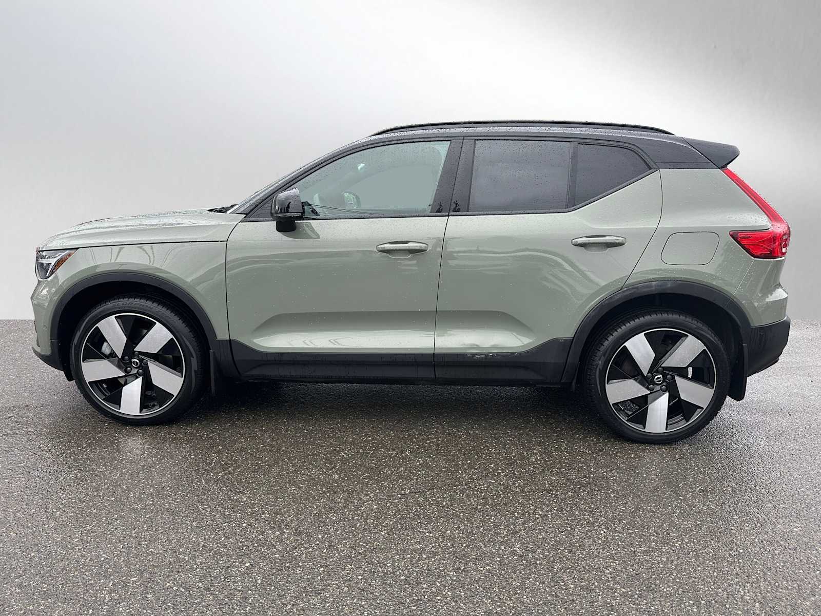 Certified 2023 Volvo XC40 Ultimate with VIN YV4ED3UM2P2046384 for sale in Bellevue, WA