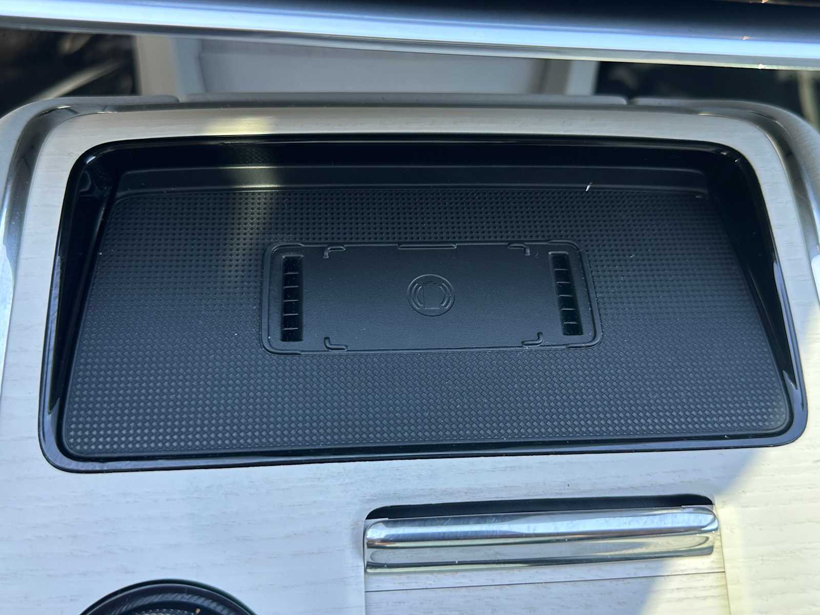 2025 Volvo EX90 Plus - Photo 32