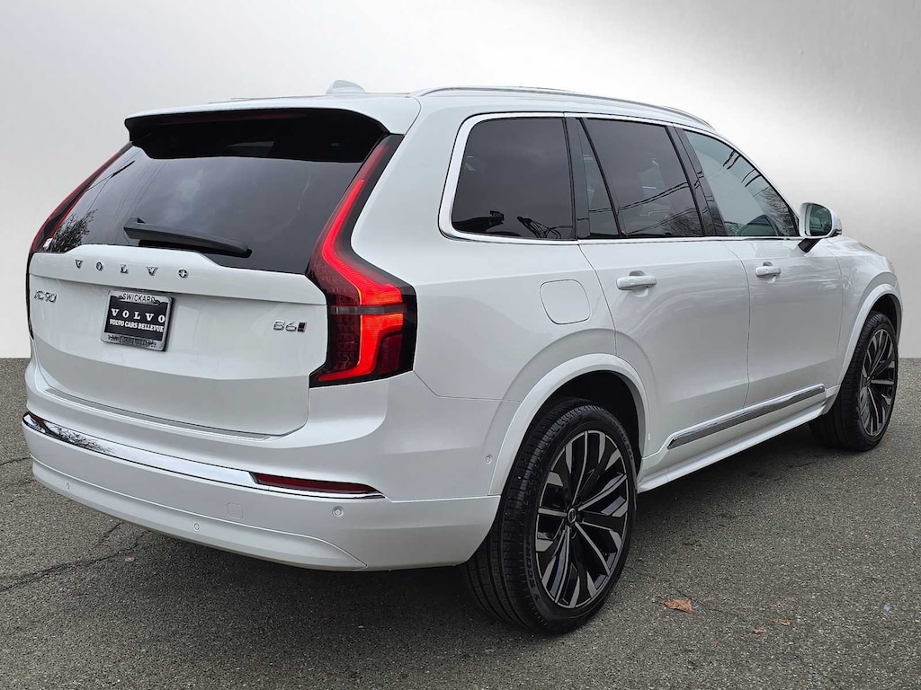 New 2026 Volvo XC90 B6 Plus 7-Seater SUV