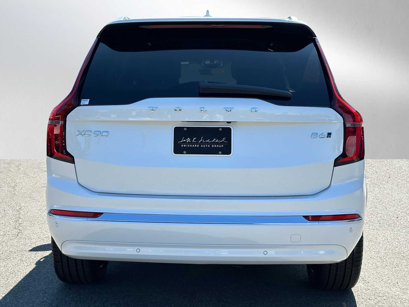 2026 Volvo XC90 Plus photo 4