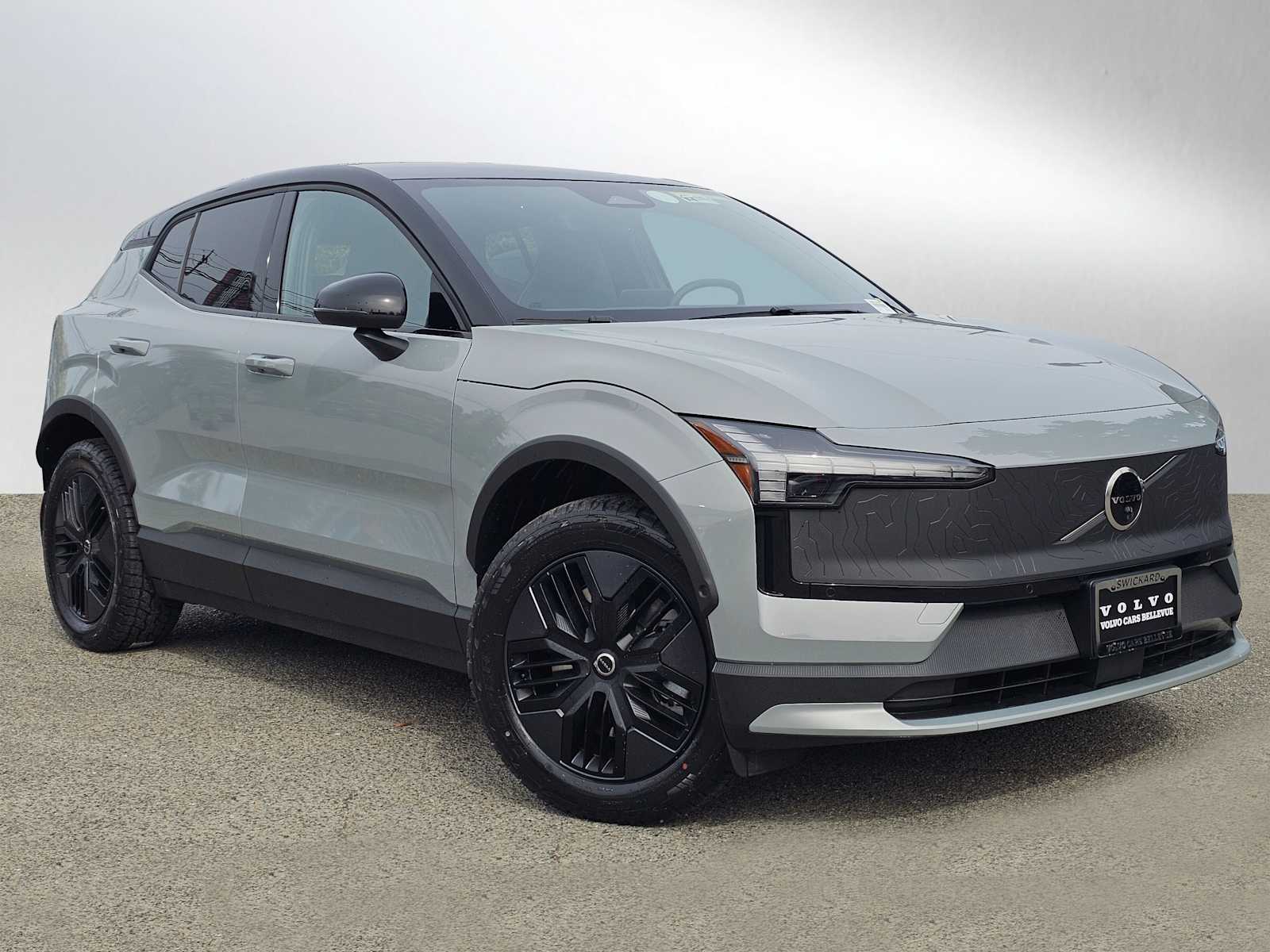 2026 Volvo EX30 Twin Motor Cross Country Ultra's photo