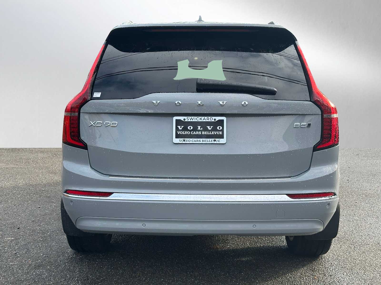 2025 Volvo XC90 B5 Core photo 3