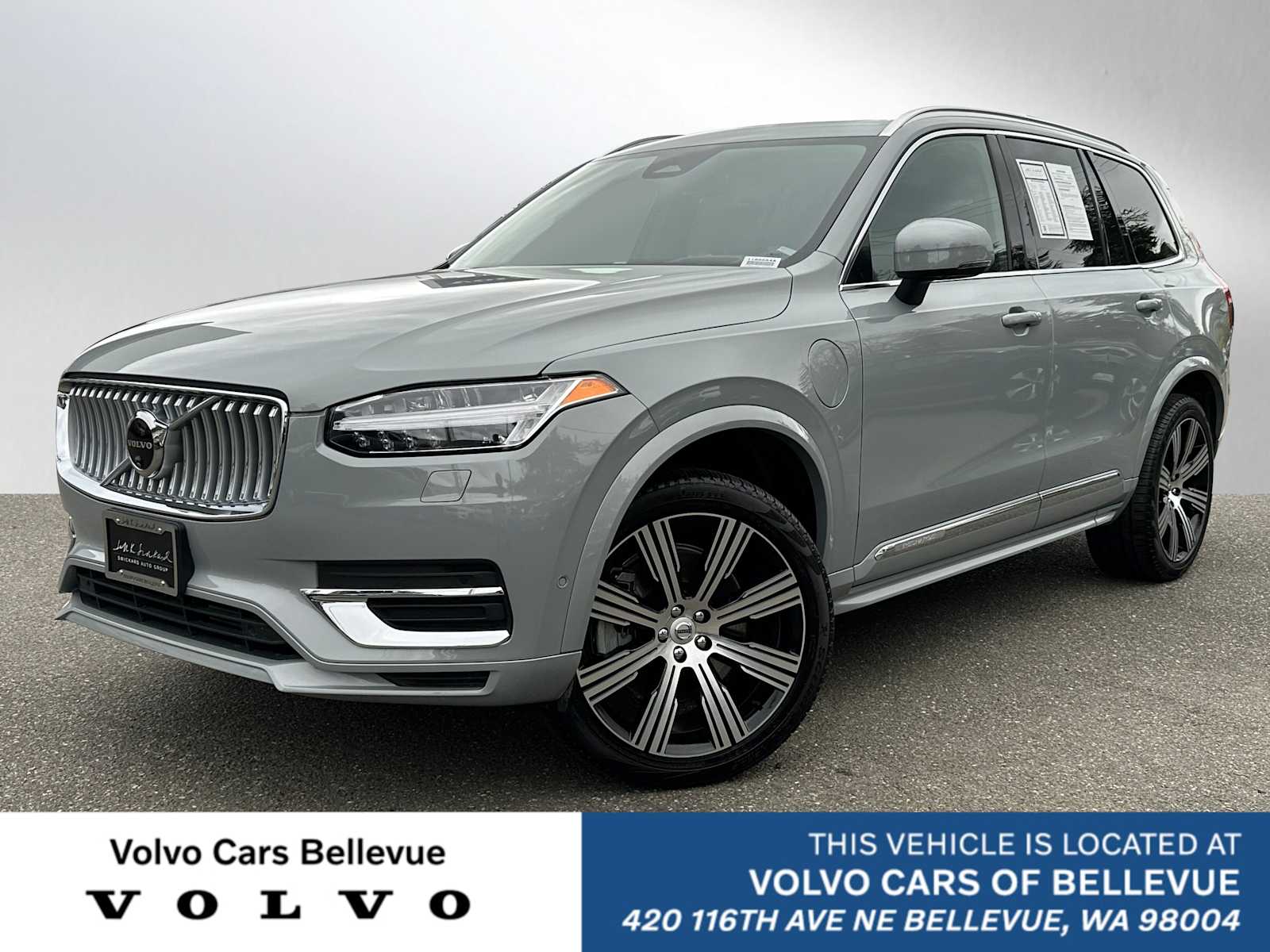 2024 Volvo XC90 plug-in hybrid T8 Ultimate Bright 7-Seater