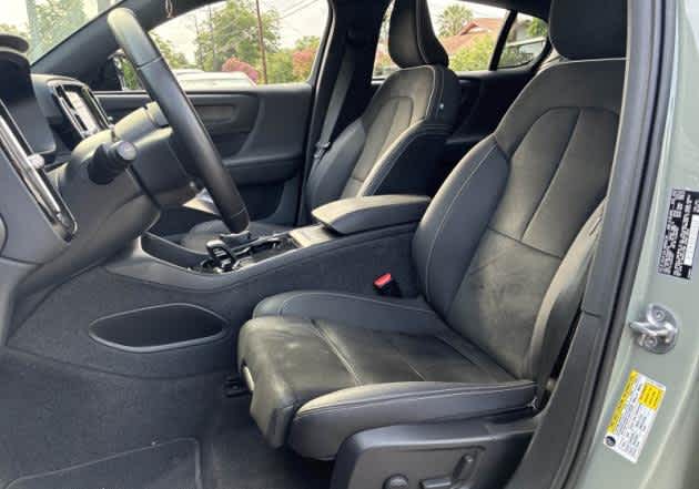 Used 2023 Volvo C40 Plus with VIN YV4ED3GL2P2049739 for sale in Bellevue, WA