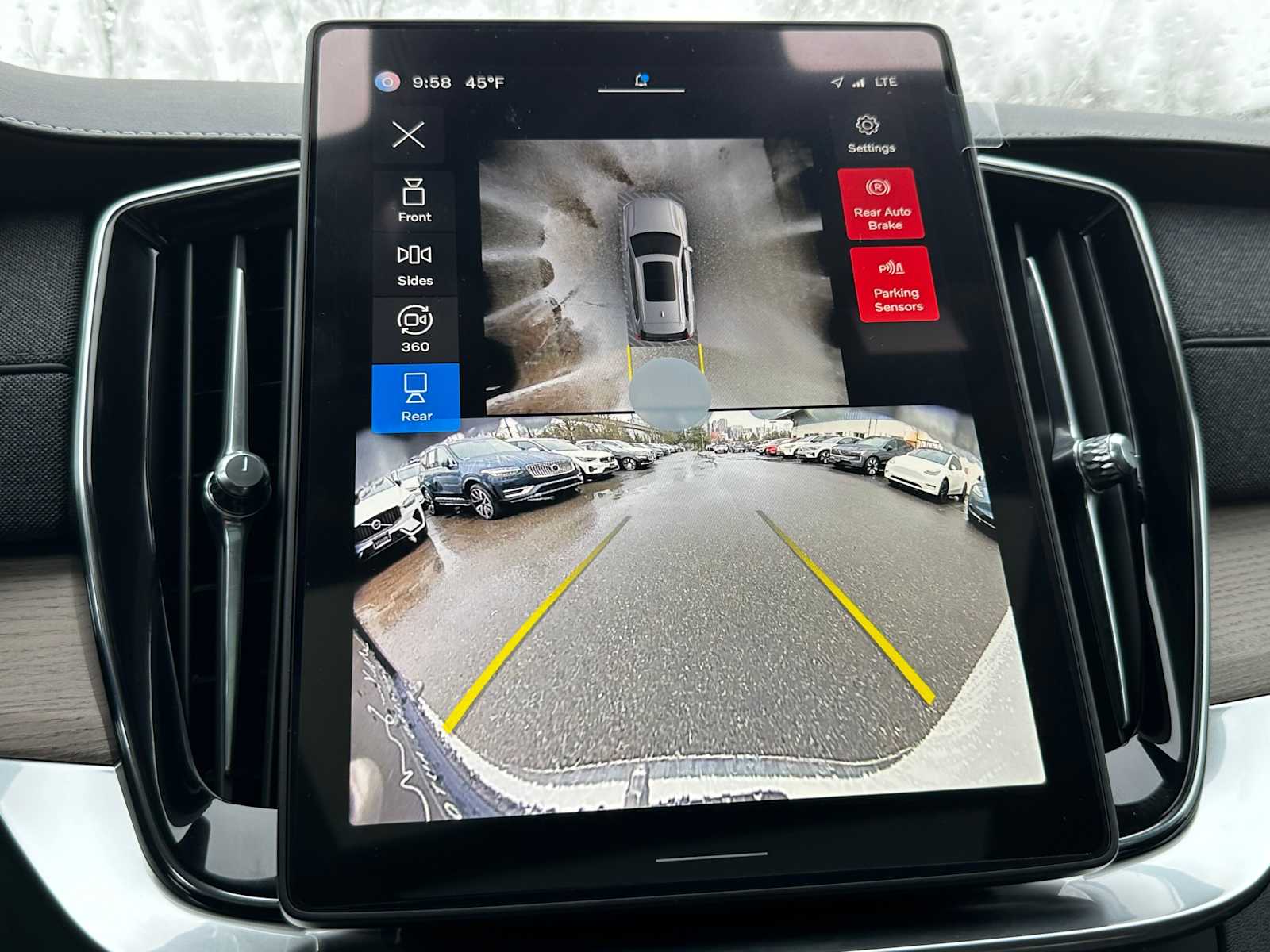 2025 Volvo XC90 Plus - Photo 27