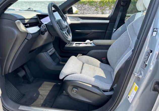 Used 2025 Volvo EX90 Ultra with VIN 7JDE23VL1SG000501 for sale in Bellevue, WA