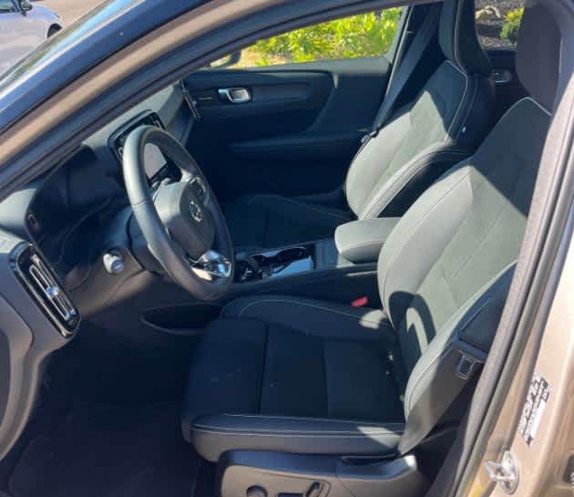Used 2023 Volvo XC40 Ultimate with VIN YV4ED3UM8P2047300 for sale in Bellevue, WA